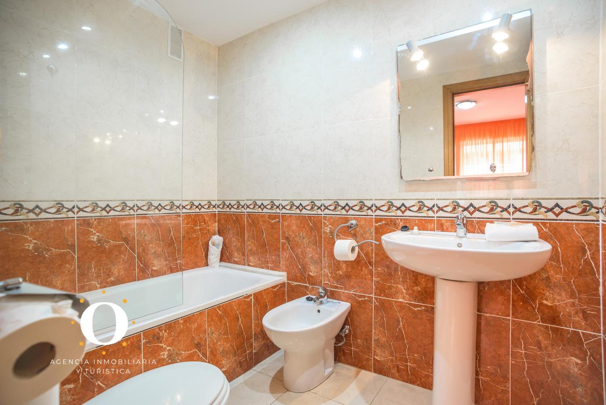 Holiday Primera Linea Magic World Oropesa del Mar Exterior foto